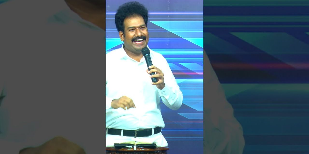 உன்னை காக்கும்படி உன்னுடனே இருக்கிறார் | Message By Pastor M. Simon | Tamil Christian Shorts